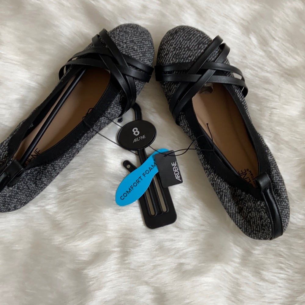 Ardene strappy canvas flats in size 8 NWT